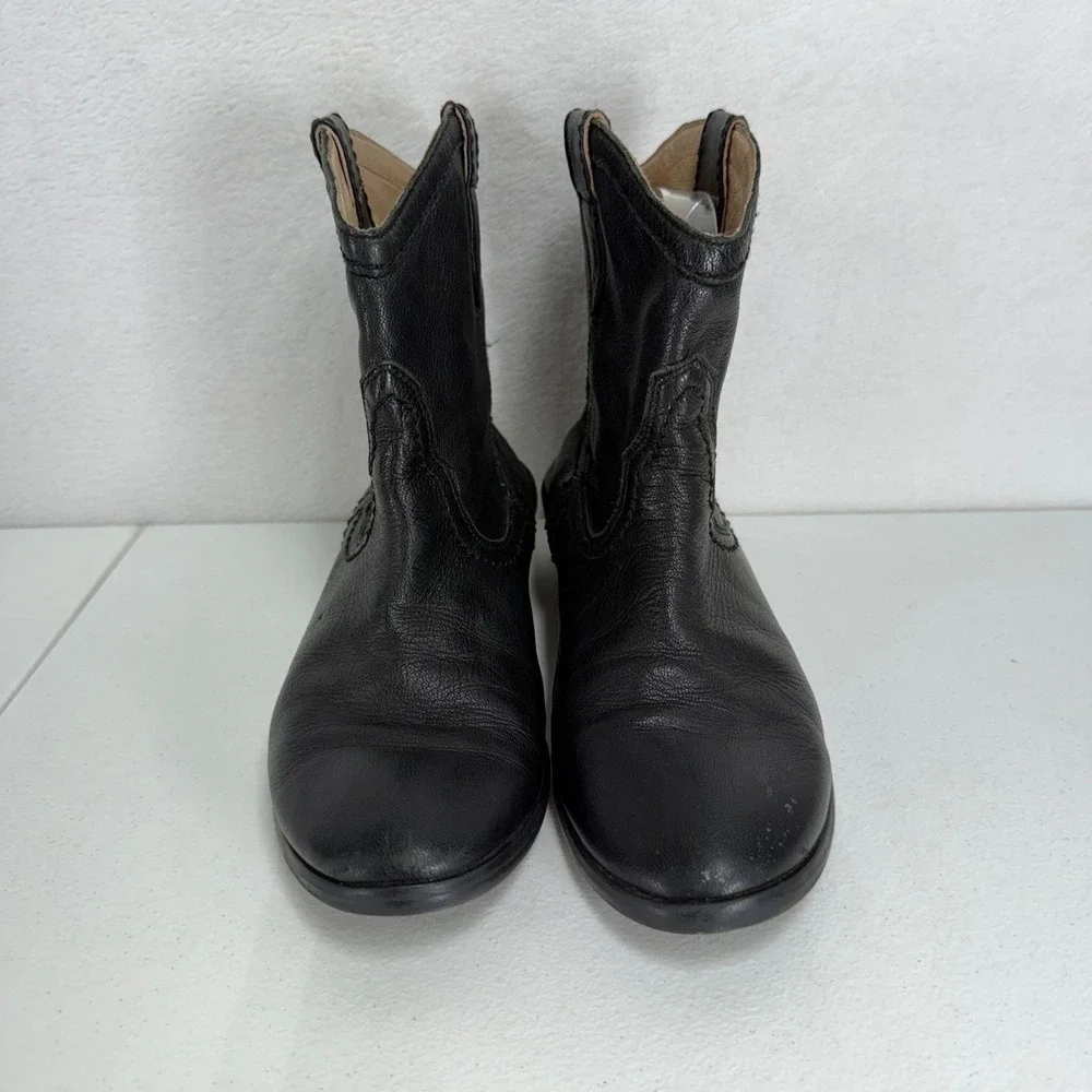 Frye brand model